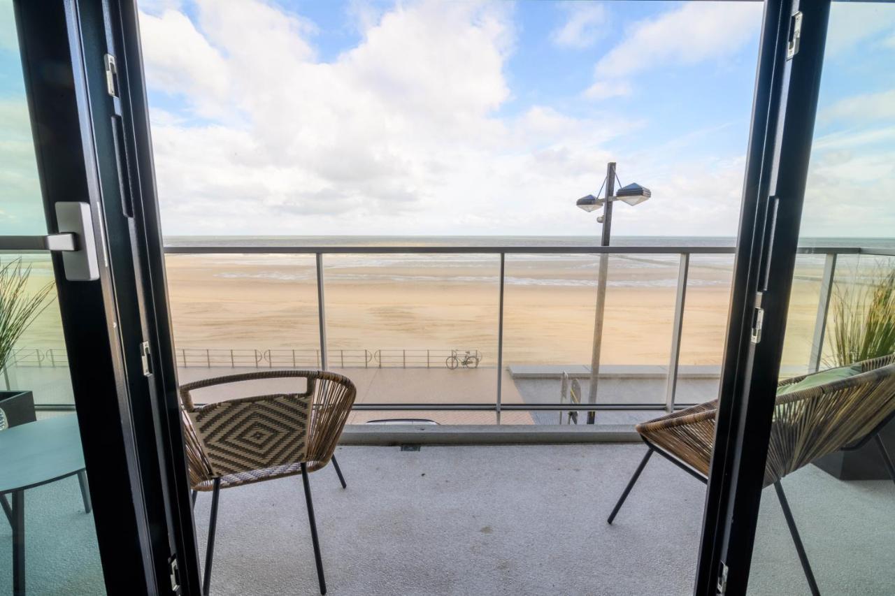 Premium Holidays - New Modern Apartment Oostkant With Seaview At Westende Middelkerke Kültér fotó