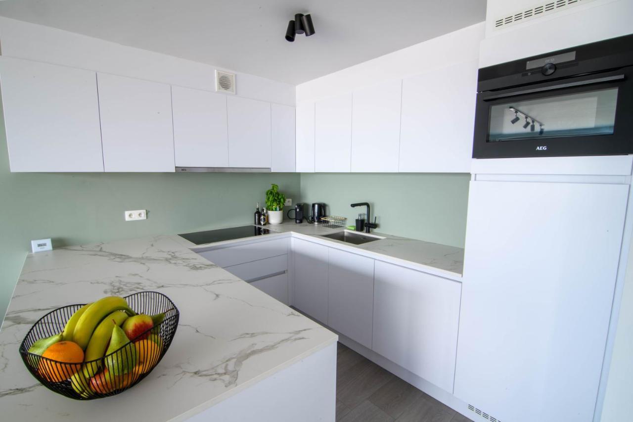 Premium Holidays - New Modern Apartment Oostkant With Seaview At Westende Middelkerke Kültér fotó